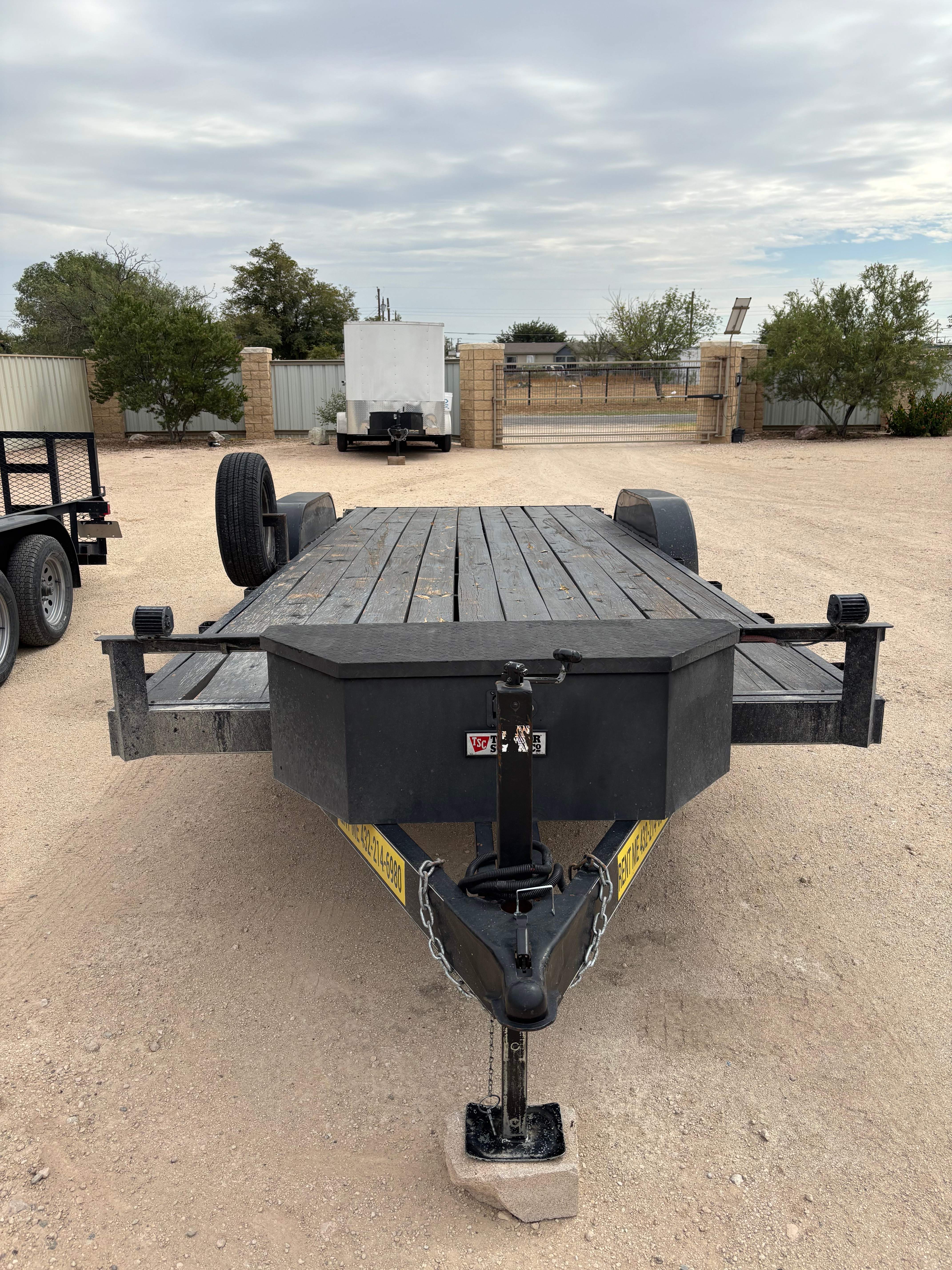 TCS-T2 - 22' Car Hauler w/Dovetail view 4