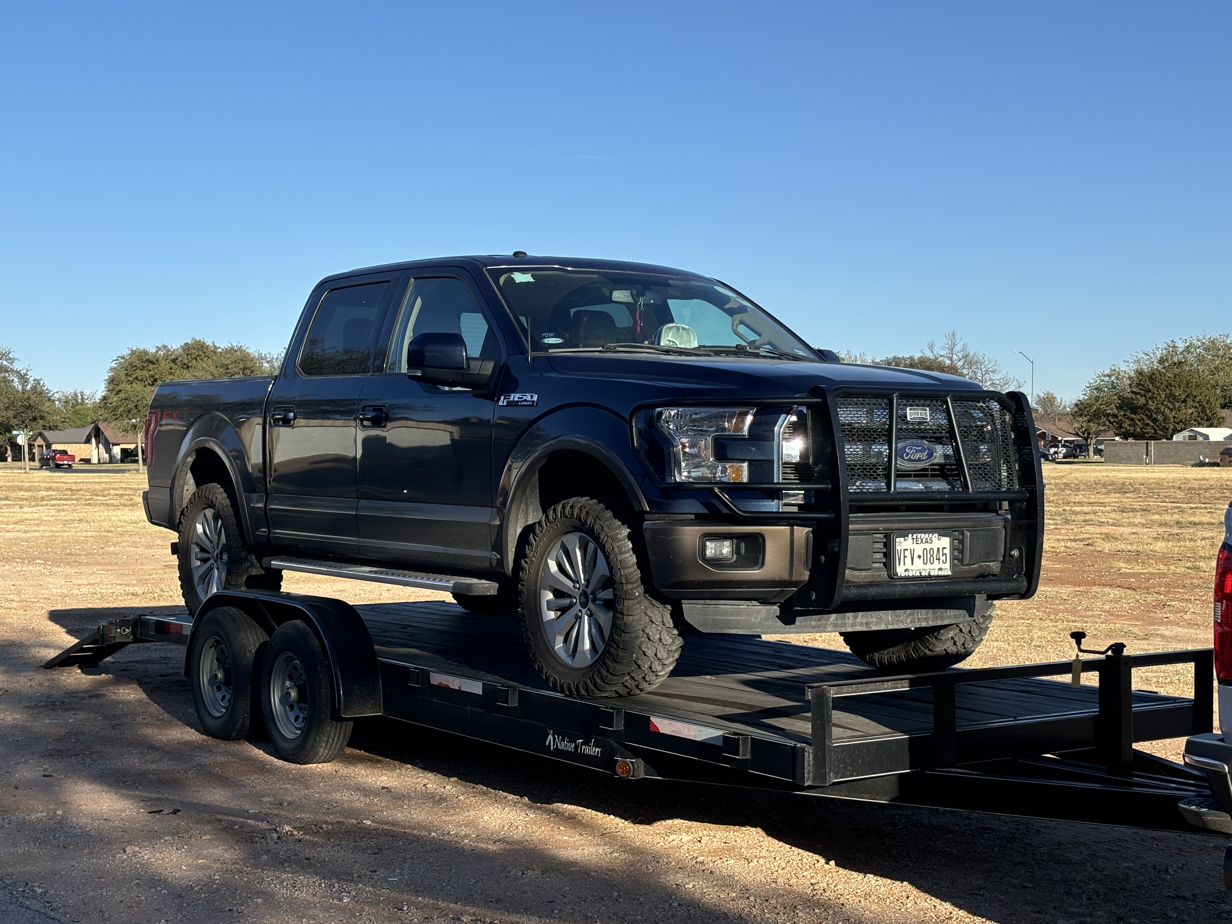 TCS-T2 - 22' Car Hauler w/Dovetail view 3